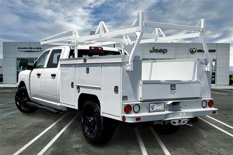 New 2025 RAM 2500 Tradesman Crew Cab 4x2 8