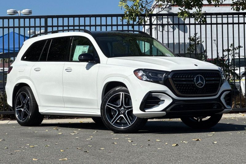New 2027 Mercedes-Benz GLS 450Image 2