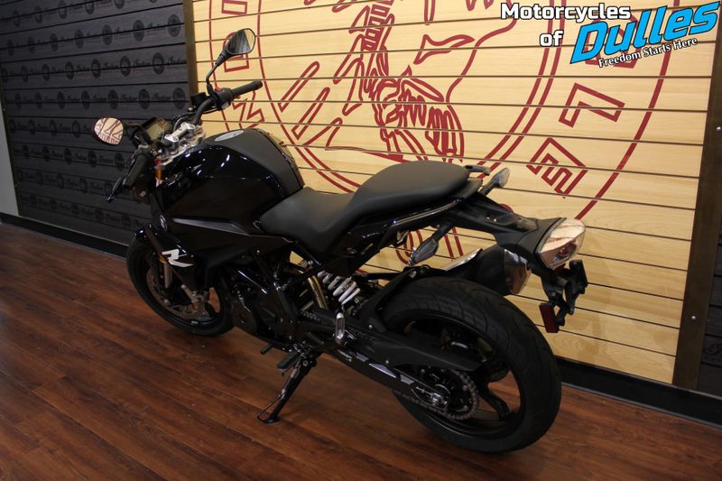 New 2025 BMW G 310 R Image 6
