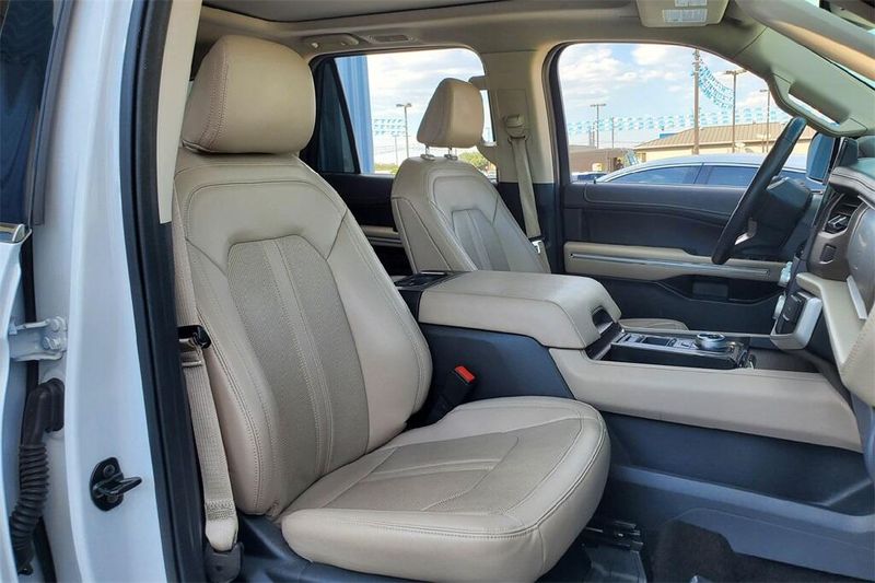 2023 Ford Expedition Limited photo 22