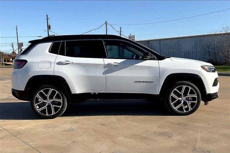 2024 Jeep Compass Limited 4x4Image 16