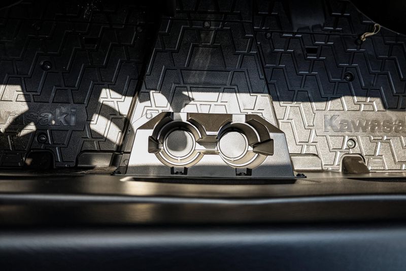 NEW 2026 KAWASAKI MULE PROFXT 1000 LE CAMO Image 13