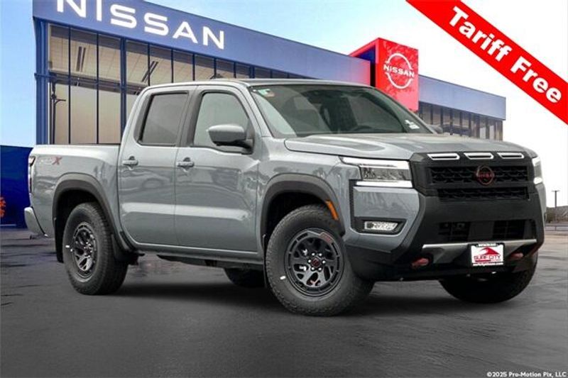New 2025 Nissan Frontier PRO-XImage 1