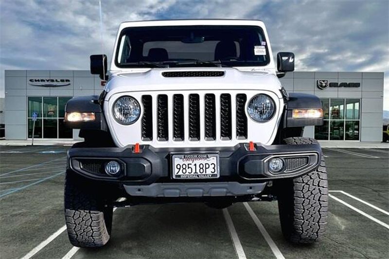 2022 Jeep Gladiator Mojave photo 2