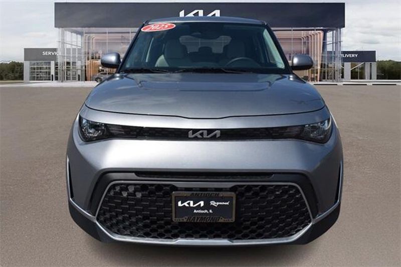 New 2025 Kia Soul LXImage 8