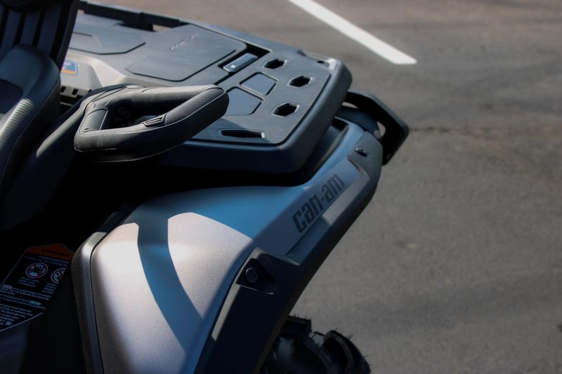 NEW 2025 CAN-AM OUTLANDER MAX XT 1000R Image 16