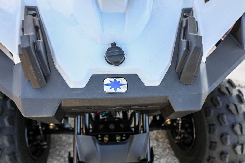 2023 Polaris OUTLAW 70 EFI  BRIGHT WHITE  RED Image 12