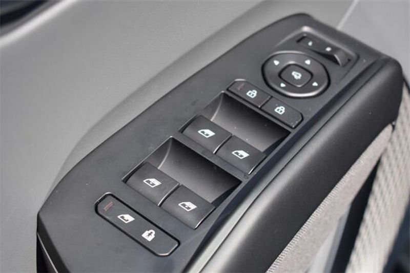 New 2026 Kia EV9 LandImage 24