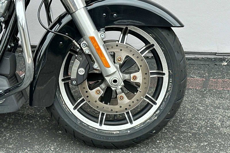 2019 Harley-Davidson Electra GlideImage 3