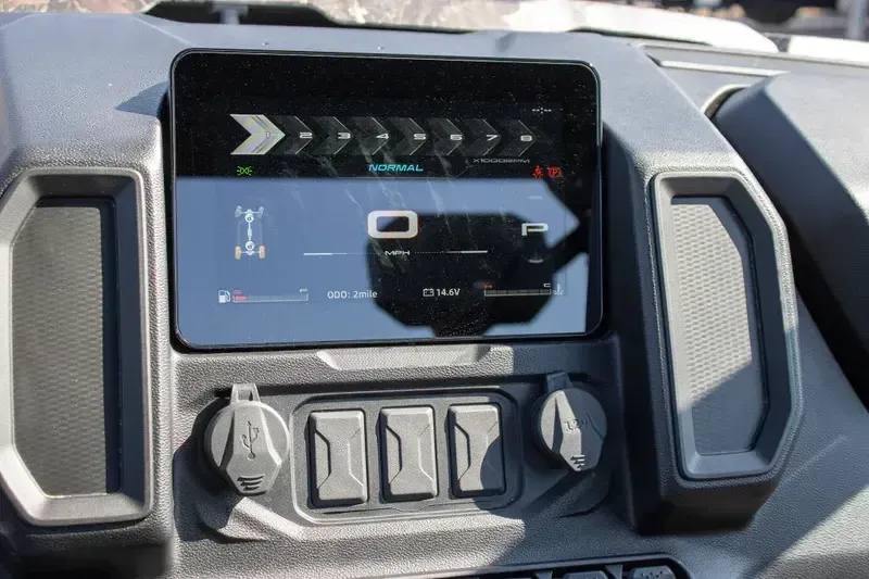 NEW 2026 CFMOTO UFORCE U10 PRO Image 12