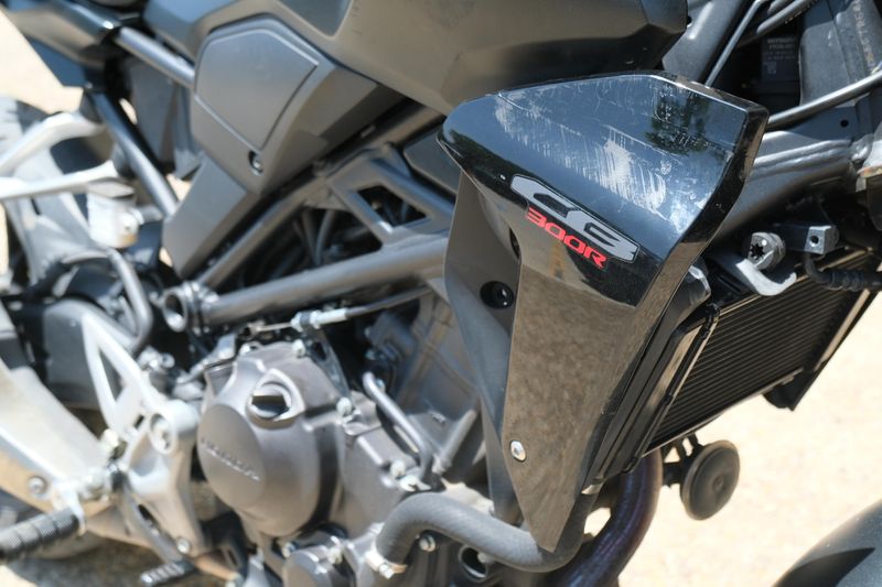 2024 Honda CB300R ABS BLACK Image 21