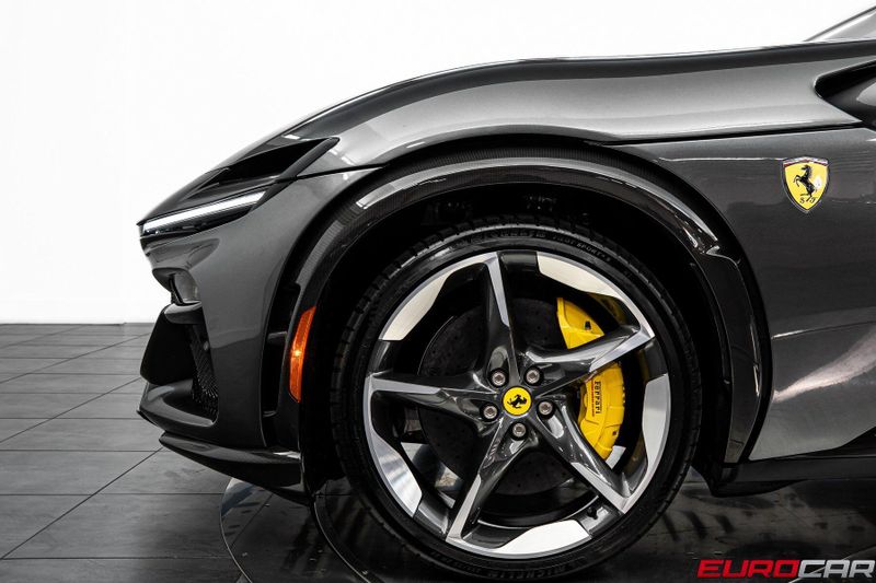 2025 Ferrari Purosangue *PANORAMIC ROOF * PASSENGER DISPLAY*Image 17