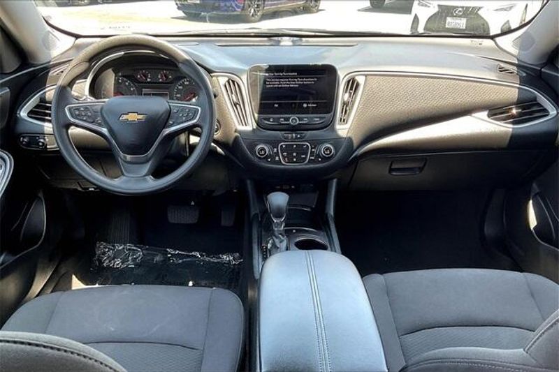2023 Chevrolet Malibu LTImage 15
