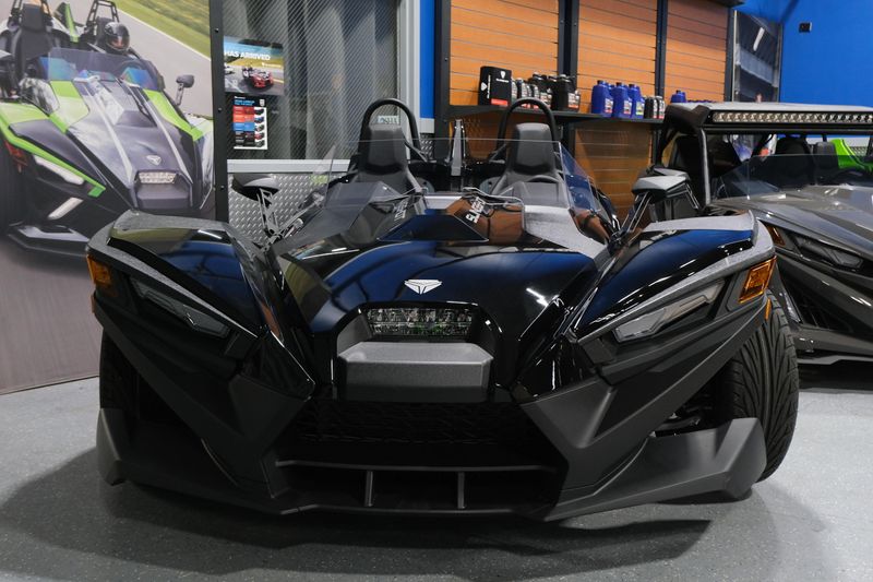 NEW 2026 POLARIS SLINGSHOT S Image 3