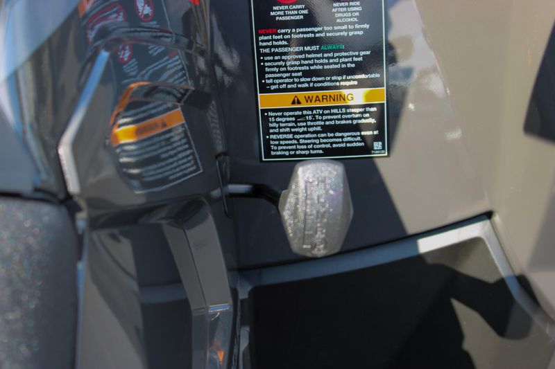 New 2025 Polaris SPORTSMAN TOURING 570 ULTIMATE GRANITE GRAY Image 22