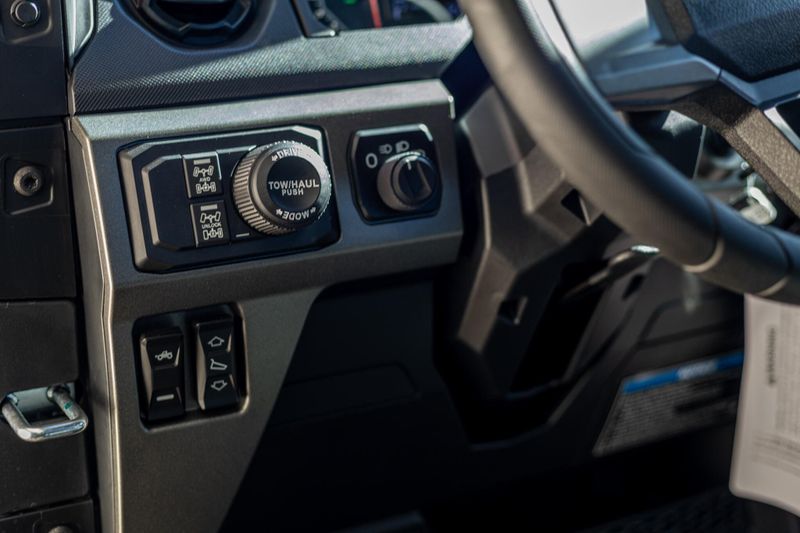 2024 Polaris RANGER CREW XD 1500 NORTHSTAR EDITION ULTIMATE SUNSET RED Image 25