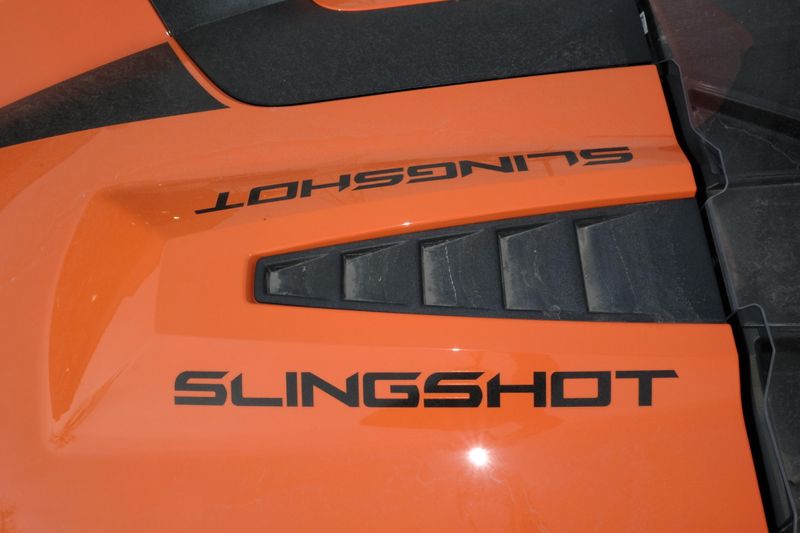 2024 Polaris SLINGSHOT SL AUTODRIVE VOLT ORANGEImage 17