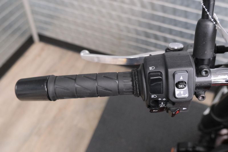 USED 2018 KAWASAKI Z900RS Image 17