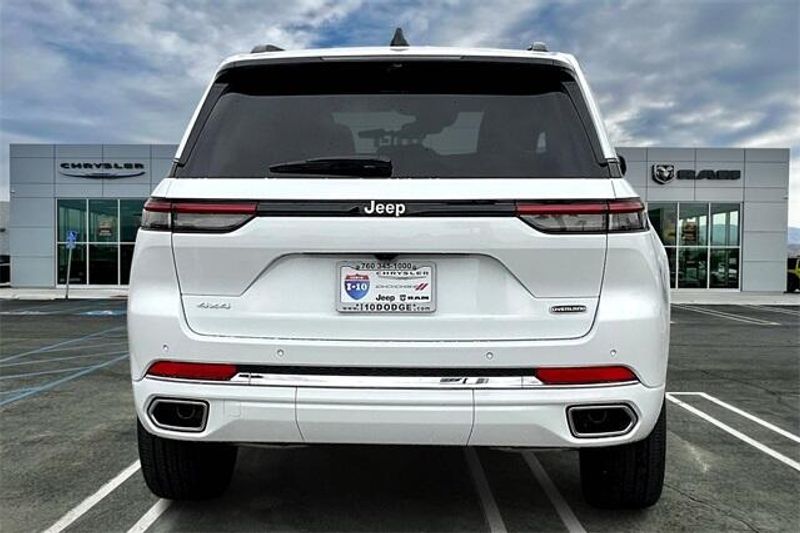 2025 Jeep Grand Cherokee Overland 4x4Image 3