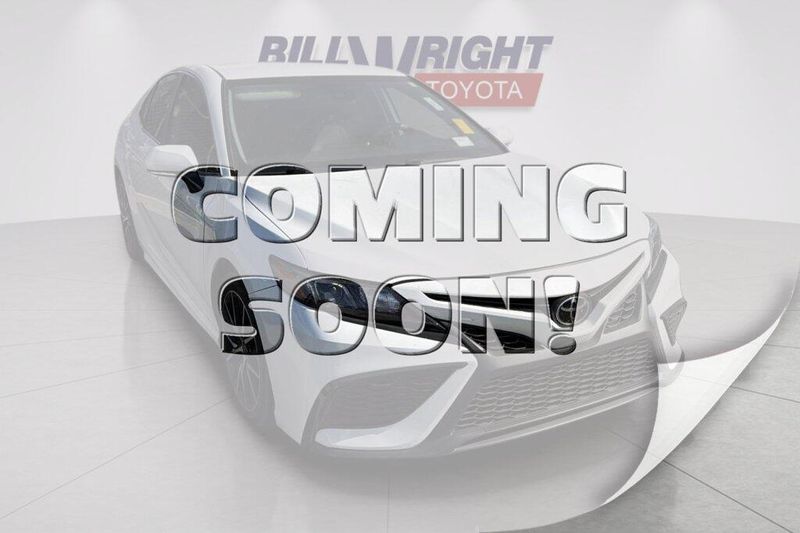 Used 2023 Toyota Camry SEImage 1
