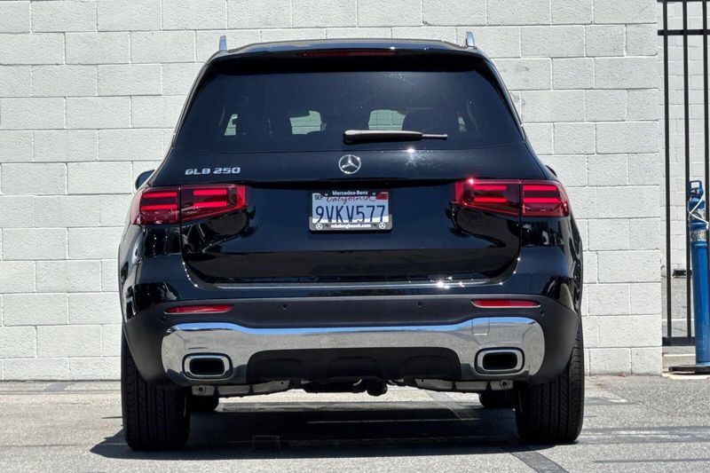 Used 2026 Mercedes-Benz GLB 250Image 5