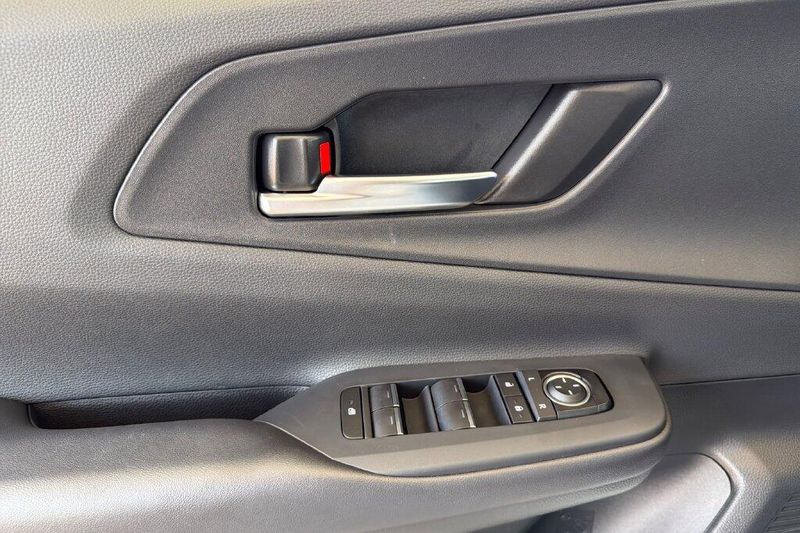 Used 2025 Toyota Prius NightshadeImage 10