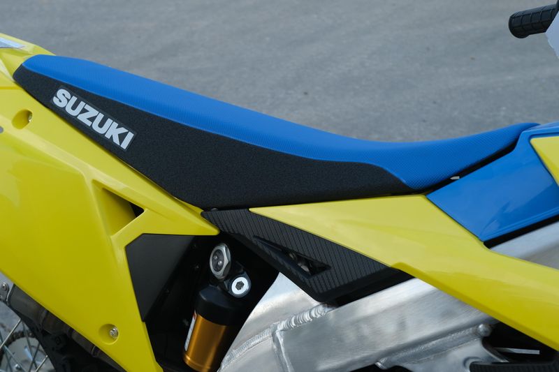 NEW 2026 SUZUKI RMZ450 Image 14