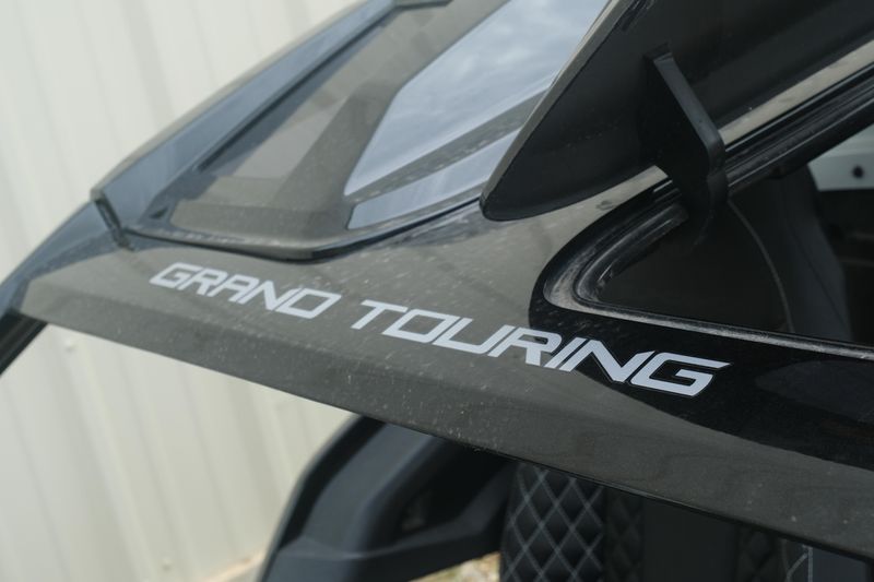 2019 Polaris SLINGSHOT GT BLACK CRYSTAL Image 16