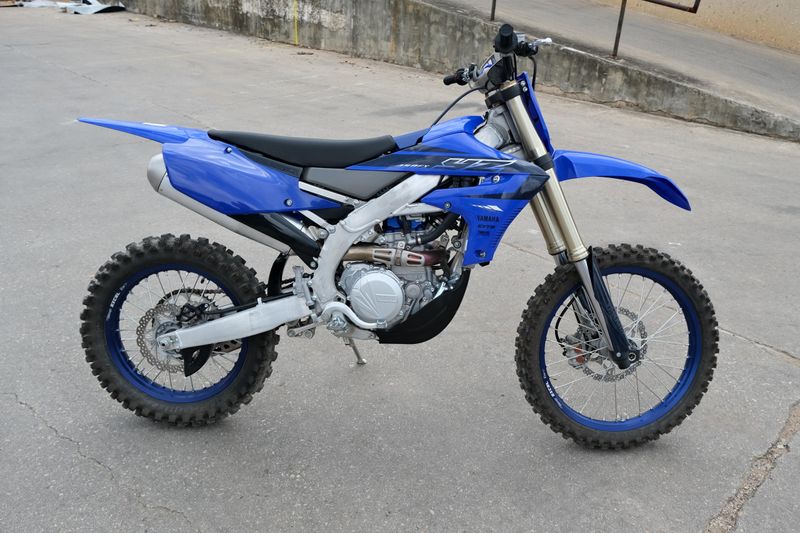 2023 Yamaha YZ450FX BLUE Image 2