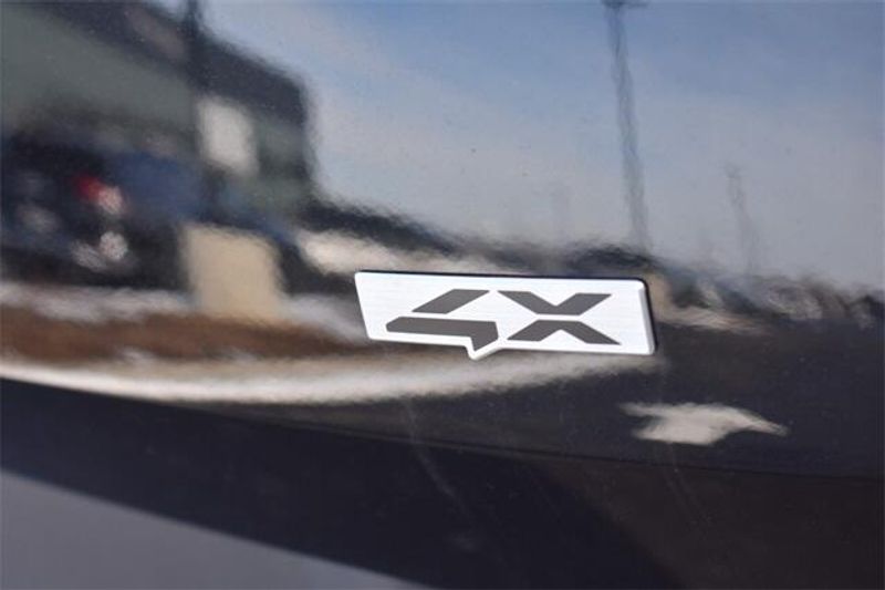 New 2025 Kia Sportage EXImage 14