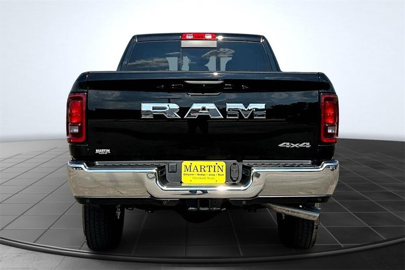 2026 Ram 2500 Tradesman photo 4