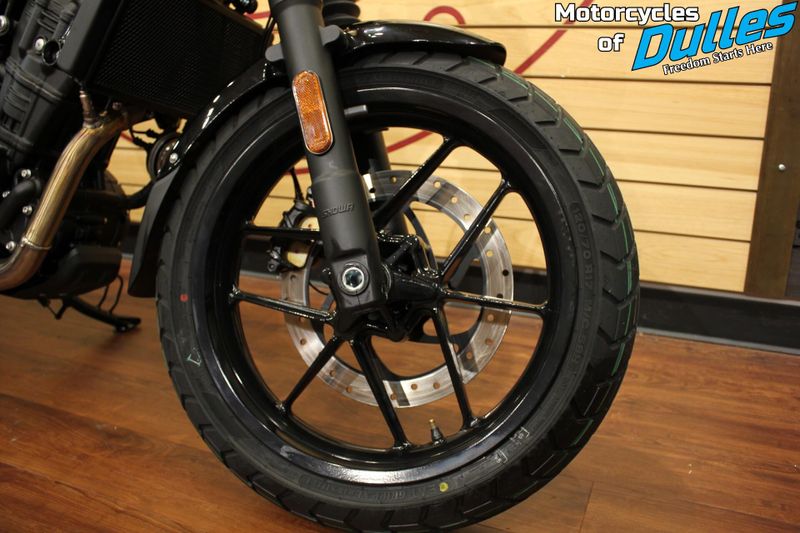 New 2026 Royal Enfield Guerrilla 450 Image 9