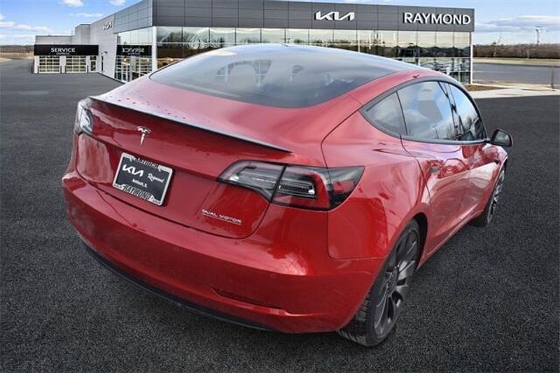 Used 2021 Tesla Model 3 PerformanceImage 3