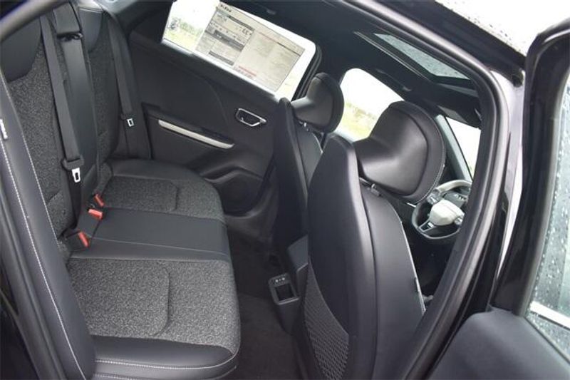 2025 Kia K4 GT-LineImage 14