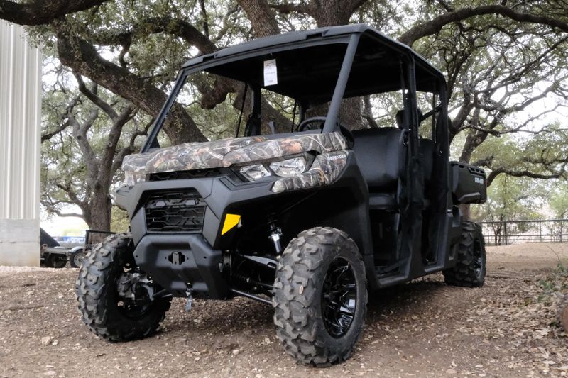 2025 Can-Am DEFENDER MAX DPS HD7 WILDLAND CAMOImage 5