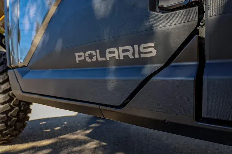 2025 Polaris RANGER CREW XD 1500 NORTHSTAR EDITION ULTIMATE TITANIUM METALLIC GLOSS Image 7
