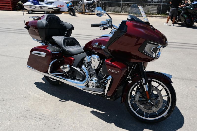 NEW 2025 INDIAN MOTORCYCLE PURSUIT LIMITED Image 1