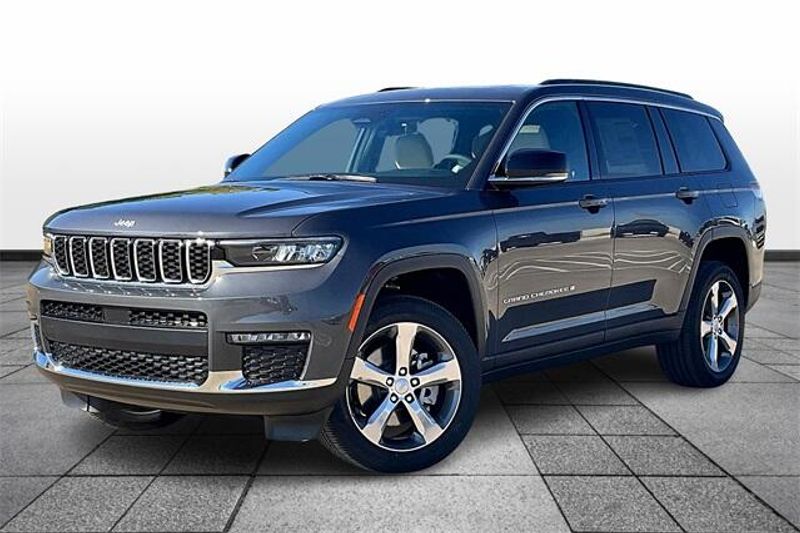 2025 Jeep Grand Cherokee L Limited 4x4Image 2