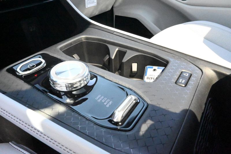 2025 Wagoneer S LimitedImage 29