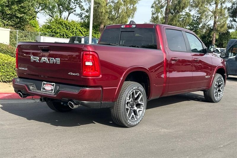 2025 Ram 1500 Laramie photo 4