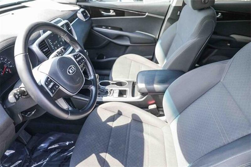 Used 2020 Kia Sorento SImage 19