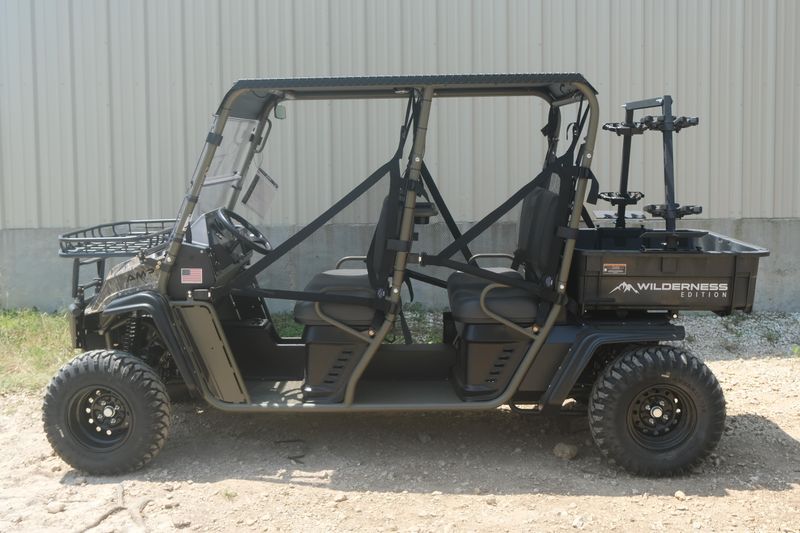 2025 LANDMASTER AMP CREW CAB WILDERNESS EDITION FOREST GREEN Image 4