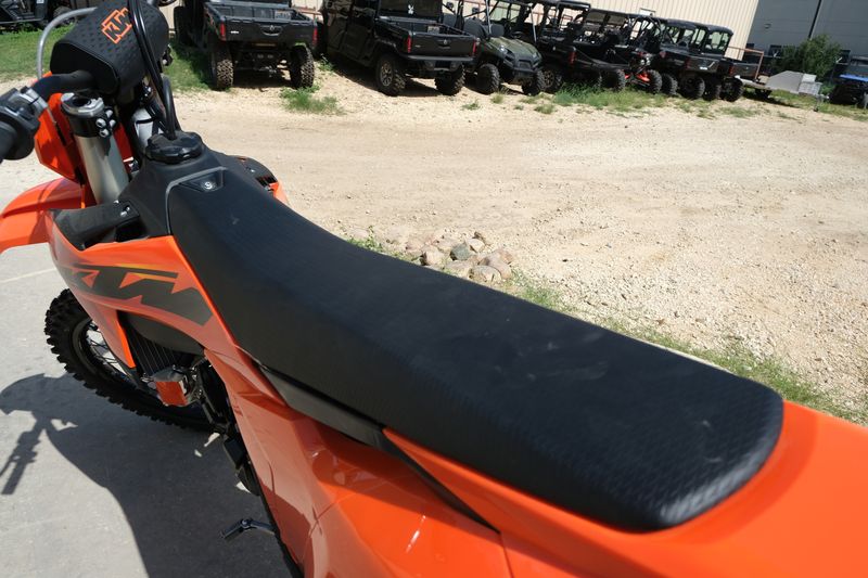 2025 KTM 150 SXImage 9