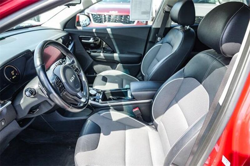 2022 Kia Niro EV EXImage 18