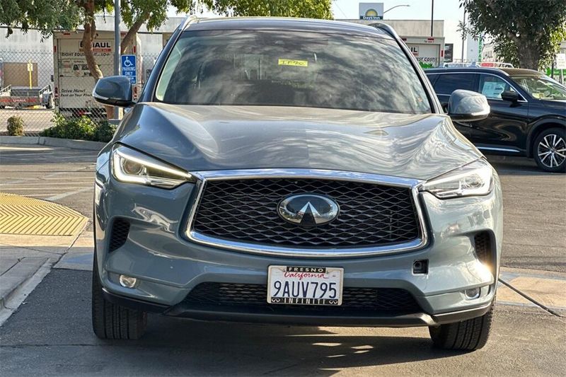 2022 Infiniti QX50 Luxe photo 9