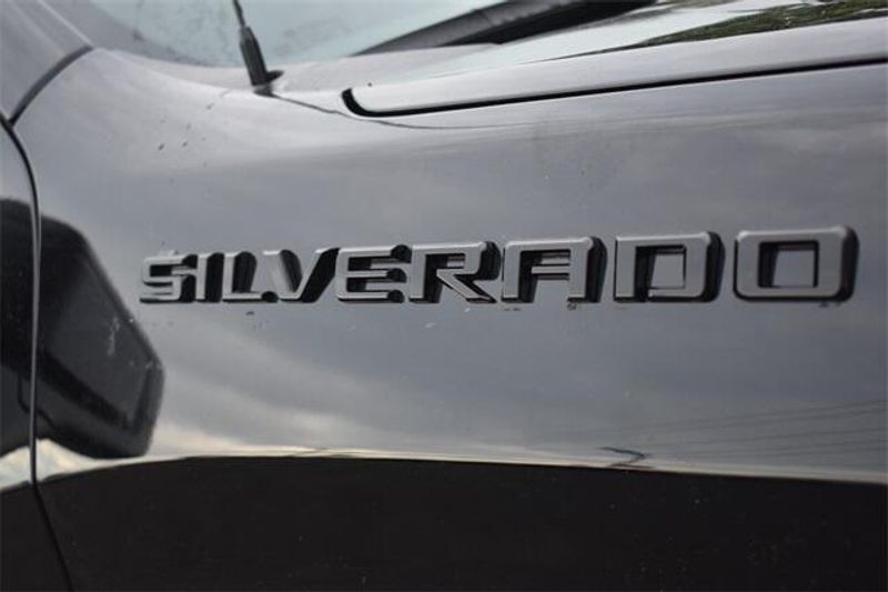 New 2025 Chevrolet Silverado 1500 CustomImage 13