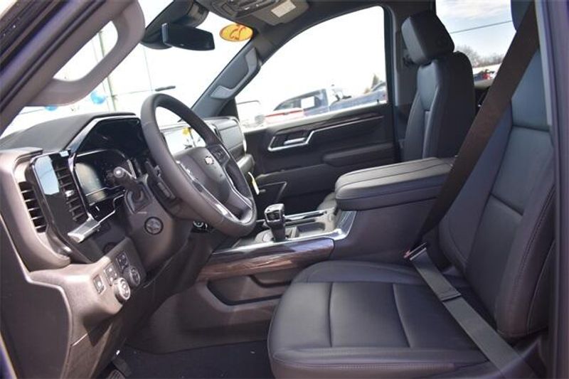 2025 Chevrolet Silverado 1500 LTZImage 29