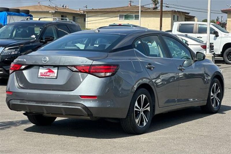 Used 2022 Nissan Sentra SVImage 4