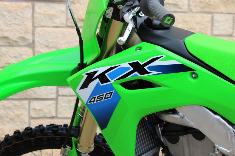 New 2026 Kawasaki KX450 LIME GREEN Image 10