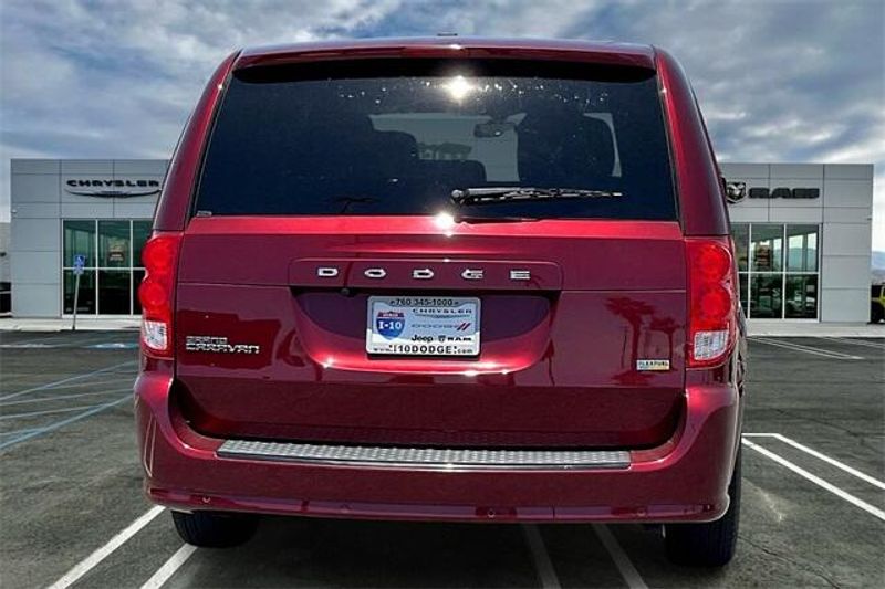 2019 Dodge Grand Caravan SXTImage 3